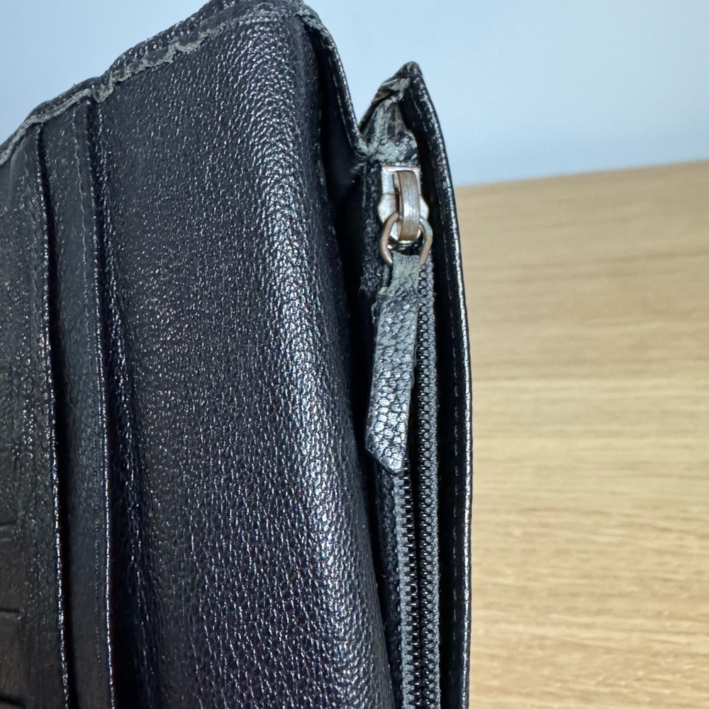 CHANEL Classic Black Leather Wallet - Picture 15 of 16